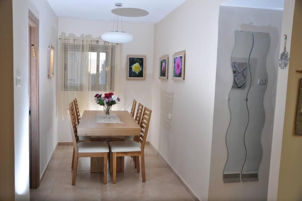 ערד Mory'S Place - Luxurious Holiday Apartment מראה חיצוני תמונה